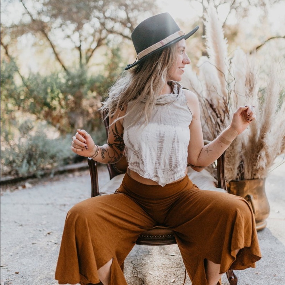 Devi Crop - designer hemp crop top